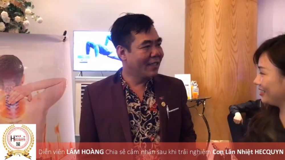Diễn viên Lâm Hoàng phát biểu cảm nhận sau khi tập thử Con lăn nhiệt HecQuyn tại triển lãm 2021